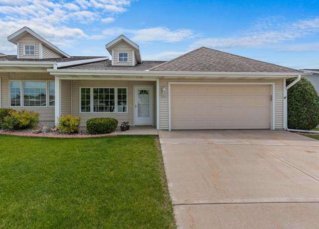 Property at 1257 Stillwater Ln, Hartford, WI 53027, 2 beds, 2 baths
