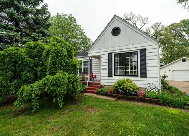 Property at 4730 N 106th St, Wauwatosa, WI 53225, 3 beds, 2 baths