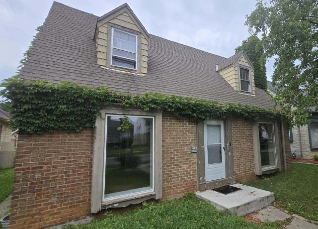 Property at 4237 N 24th Pl, Milwaukee, WI 53209, 4 beds, 2 baths