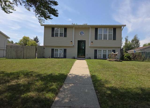 Property at 6407 N 106th St, Milwaukee, WI 53224, 3 beds, 2 baths