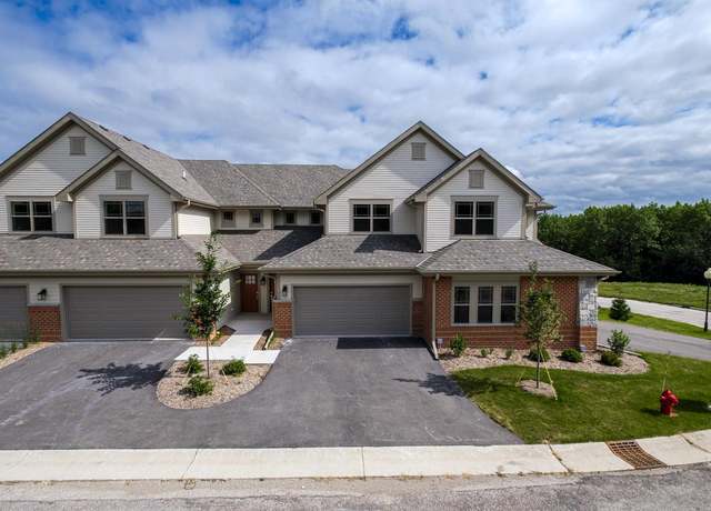 Property at 165 Aerie Cir #105, Brookfield, WI 53045, 2 beds, 2.5 baths