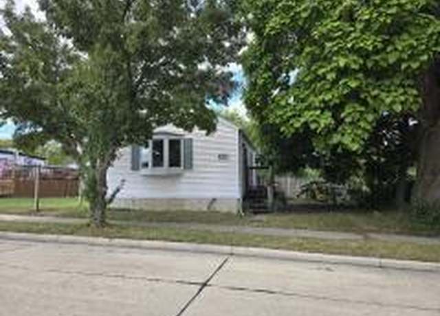 Property at 4300 17th St, Racine, WI 53405, 1 bed, 1 bath