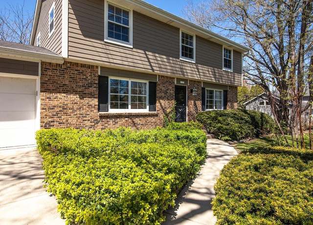 Property at 11351 N Glenwood Dr, Mequon, WI 53097, 4 beds, 1.5 baths
