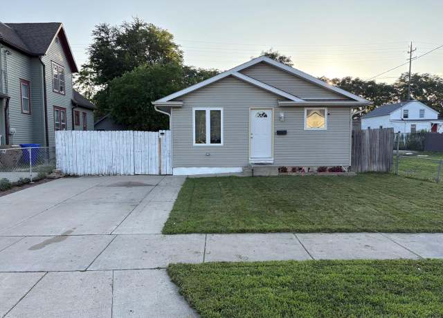 Property at 6350 12th Ave, Kenosha, WI 53143, 3 beds, 2 baths