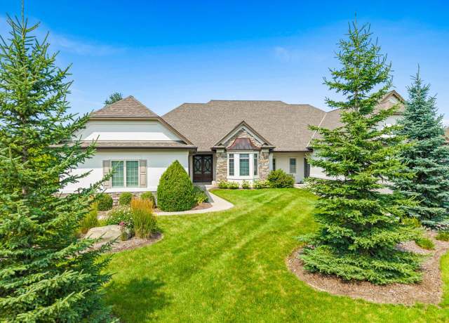 Property at N35W23690 Auburn Ct Unit 13-1, Pewaukee, WI 53072, 2 beds, 2 baths