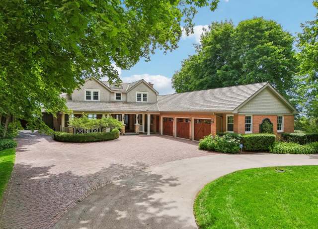 Property at 7152 N Beach Dr, Fox Point, WI 53217, 4 beds, 4 baths