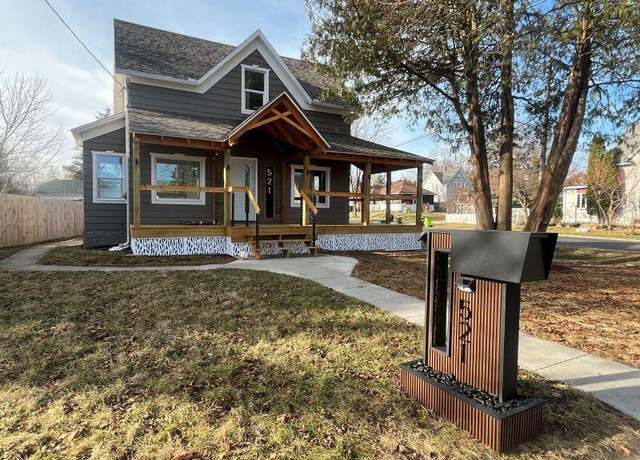 Property at 521 Adams St, Fort Atkinson, WI 53538, 2 beds, 1.5 baths