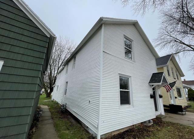 Property at 1419 Maryland Ave, Sheboygan, WI 53081, 4 beds, 2 baths