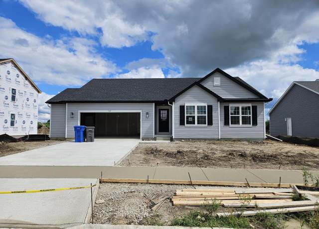 Property at 737 Johnson St, Watertown, WI 53094, 3 beds, 2 baths