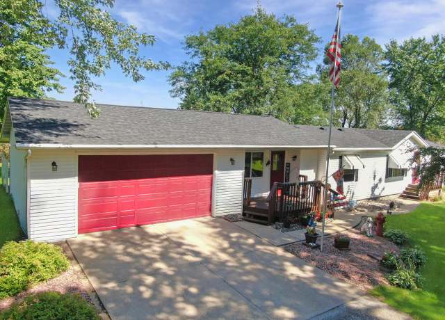 Property at N5654 Theron Ct, Onalaska, WI 54650, 3 beds, 3 baths