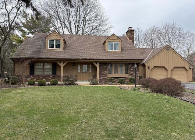 Property at 3738 Warren Cir, Mount Pleasant, WI 53405, 3 beds, 2.5 baths