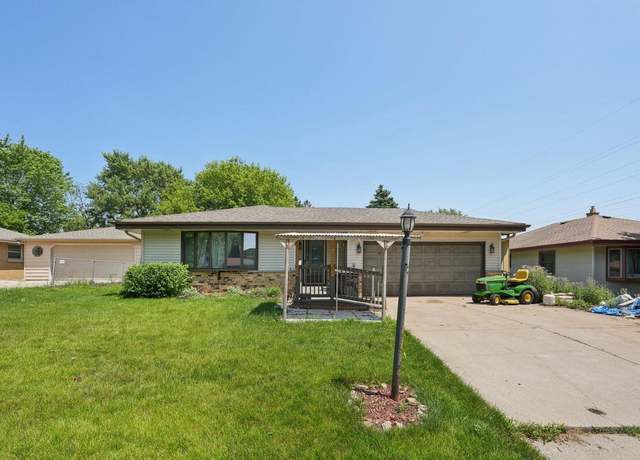 Property at 4442 S 49th St, Greenfield, WI 53220, 3 beds, 1.5 baths