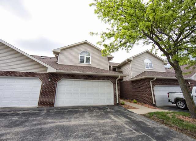 Property at 7949 S Scepter Dr #3, Franklin, WI 53132, 3 beds, 2 baths
