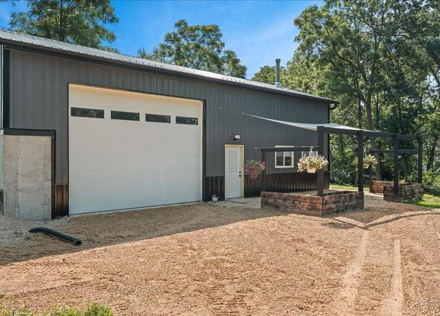 Property at 58557 Mississippi Ridge Ln, Eastman, WI 54626, 1 bed, 1 bath