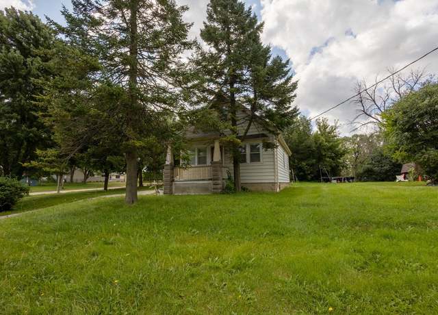 Property at 2325 W Kimberly Ave, Milwaukee, WI 53221, 3 beds, 1 bath