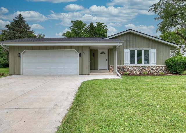 Property at 1231 River Park Circle West Cir, Mukwonago, WI 53149, 3 beds, 1.5 baths