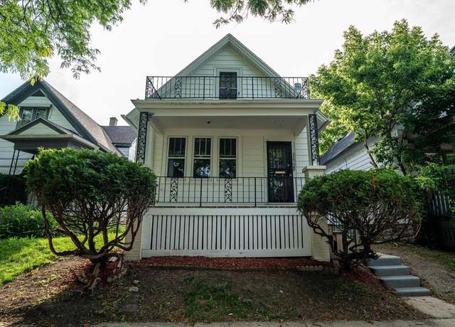 Property at 3206 N 11th St, Milwaukee, WI 53206, 3 beds, 2.5 baths