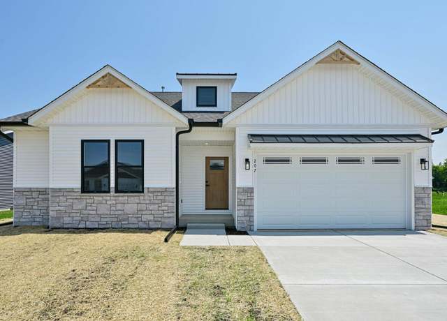 Property at 207 N Autumn Dr Lot 51, Delavan, WI 53115, 3 beds, 2 baths