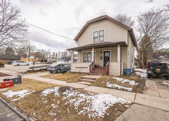 Property at 938 S 19th St, Manitowoc, WI 54220, 3 beds, 2 baths