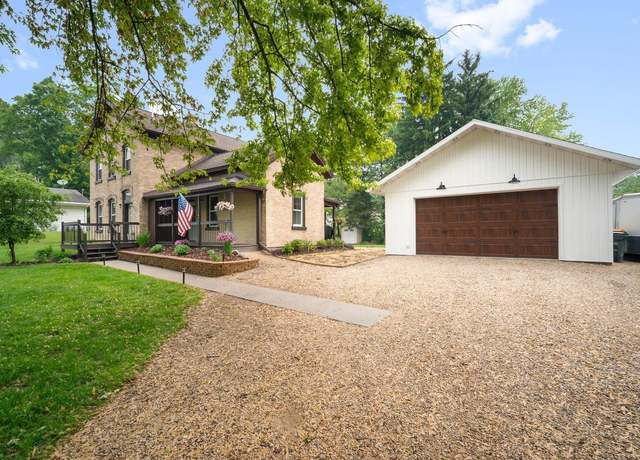 Property at 2205 Salisbury Rd, West Bend, WI 53090, 3 beds, 1.5 baths