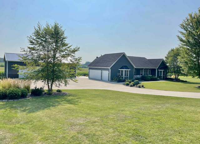 Property at N1372 Elder Dr, Watertown, WI 53098, 5 beds, 3 baths