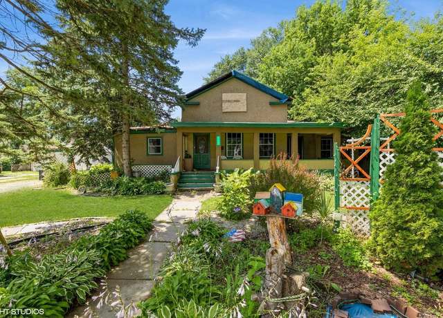 Property at 114 S Washington St, Elkhorn, WI 53121, 3 beds, 1 bath