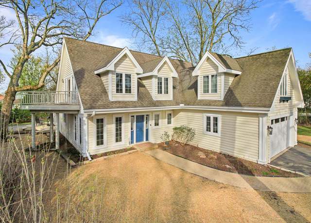 Property at W3314 Burr Oak Dr, Lake Geneva, WI 53147, 4 beds, 2.5 baths