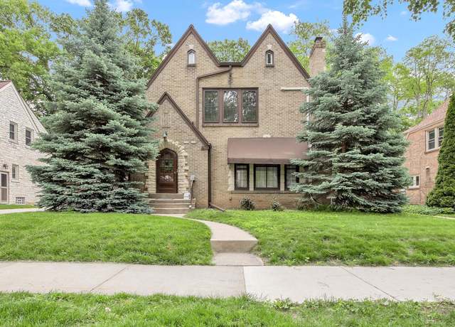 Property at 1328 Martha Washington Dr, Wauwatosa, WI 53213, 4 beds, 2 baths