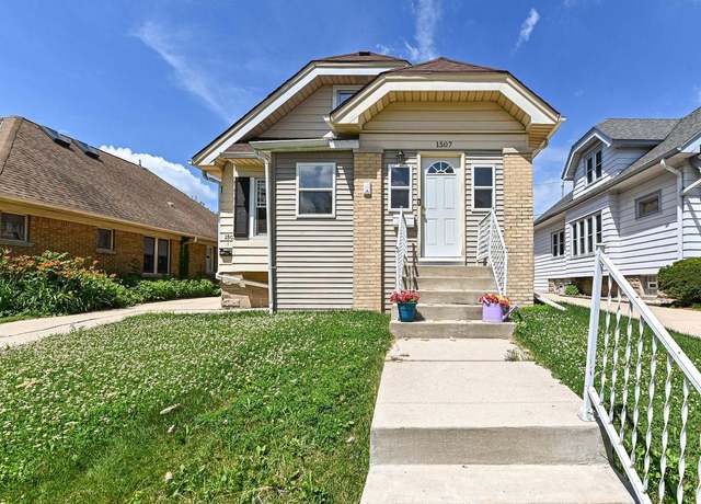 Property at 1507 S 52nd St #1509, West Milwaukee, WI 53214, 3 beds, 2 baths