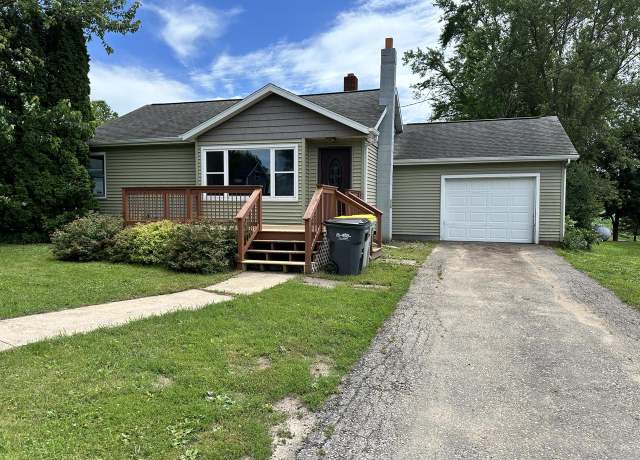Property at 304 Clark St, Melrose, WI 54642, 2 beds, 1 bath