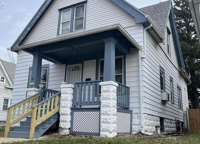 Property at 3150 N 15th St, Milwaukee, WI 53206, 4 beds, 1.5 baths