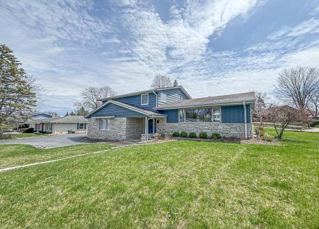 Property at 12625 W Eden Trl, New Berlin, WI 53151, 4 beds, 2.5 baths