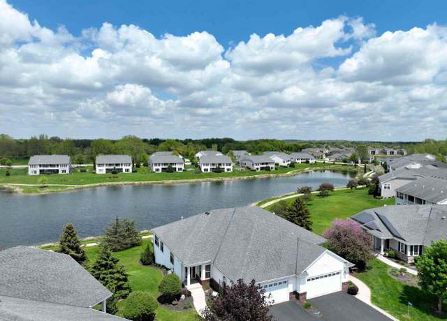 Property at N52W35336 Lighthouse Ln Unit 71-1, Oconomowoc, WI 53066, 2 beds, 3 baths