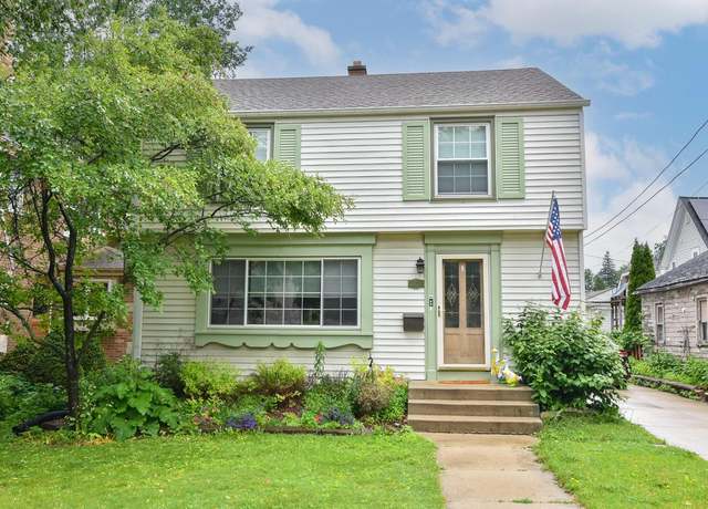 Property at 2129 N 86th St, Wauwatosa, WI 53226, 3 beds, 1.5 baths