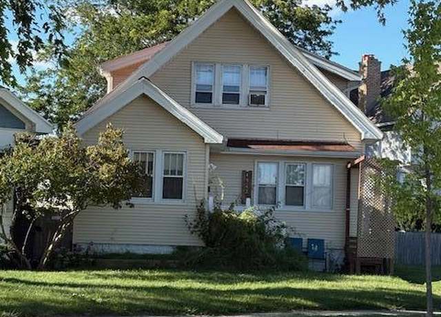 Property at 4942 W Beloit Rd, Milwaukee, WI 53214, 2 beds, 2 baths