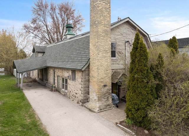 Property at 271 W Dekora St, Saukville, WI 53080, 4 beds, 2 baths