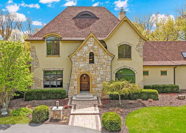 Property at 35340 Pabst Ct, Oconomowoc, WI 53066, 5 beds, 5 baths