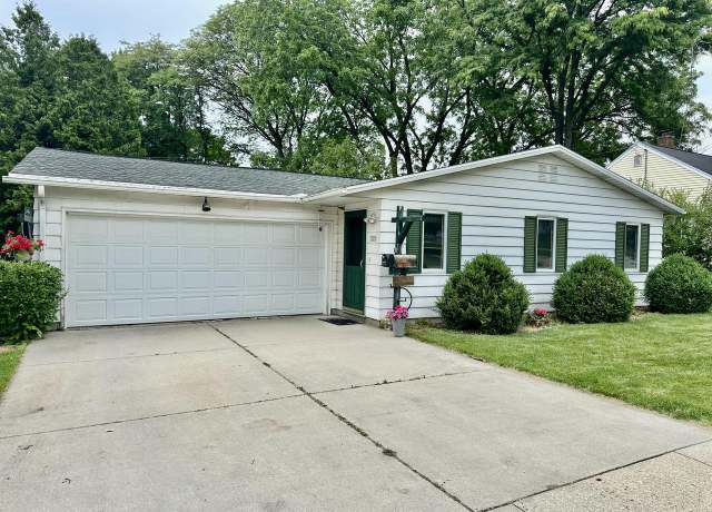 Property at 1520 E Main St, Watertown, WI 53094, 2 beds, 1 bath