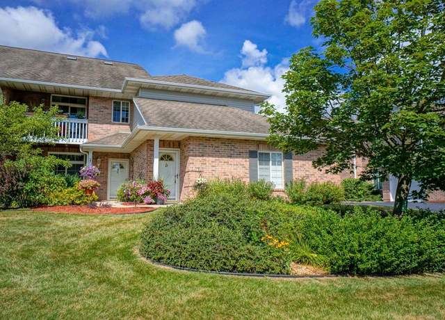 Property at 1339 Hillwood Blvd Unit D, Pewaukee, WI 53072, 3 beds, 2 baths