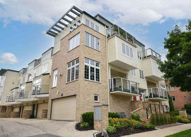 Property at 2575 N Farwell Ave, Milwaukee, WI 53211, 3 beds, 2.5 baths