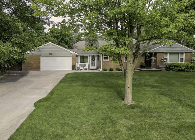 Property at 4760 N 149th St, Brookfield, WI 53005, 3 beds, 1.5 baths