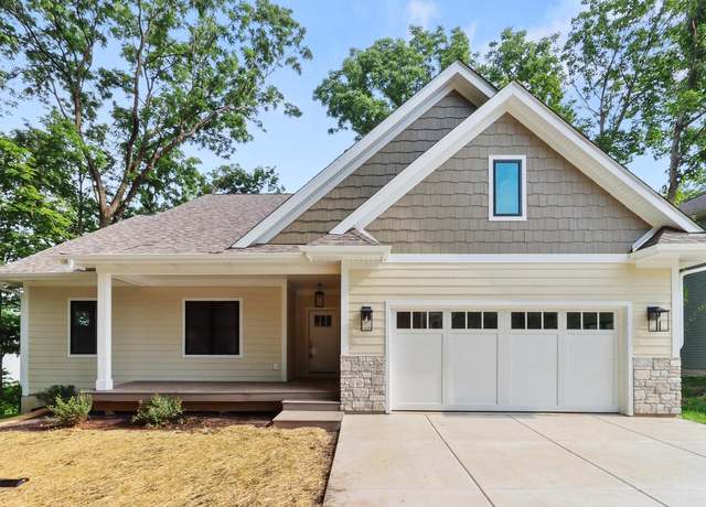 Property at 921 Platt Ave, Lake Geneva, WI 53147, 5 beds, 3 baths