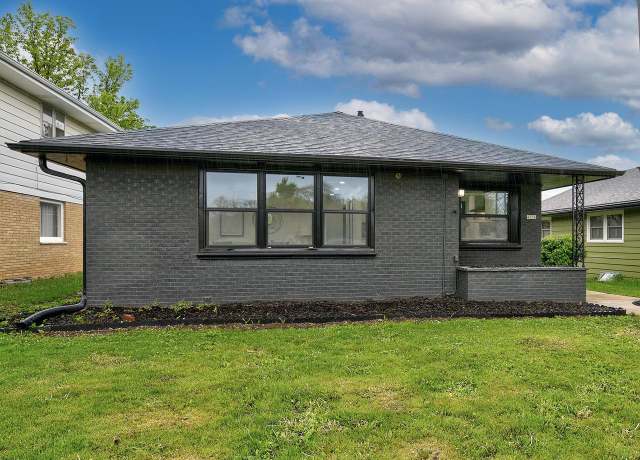 Property at 4326 N 100th St, Milwaukee, WI 53222, 4 beds, 2 baths