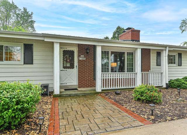 Property at S66W13085 Somerset Dr, Muskego, WI 53150, 3 beds, 1.5 baths
