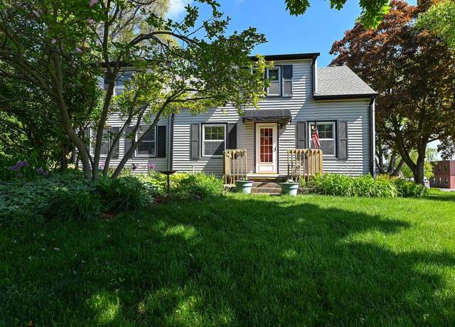 Property at 10906 W Wells St, Wauwatosa, WI 53226, 4 beds, 2 baths
