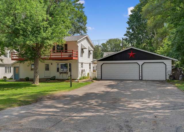 Property at 1606 Caroline St, La Crosse, WI 54603, 4 beds, 2 baths