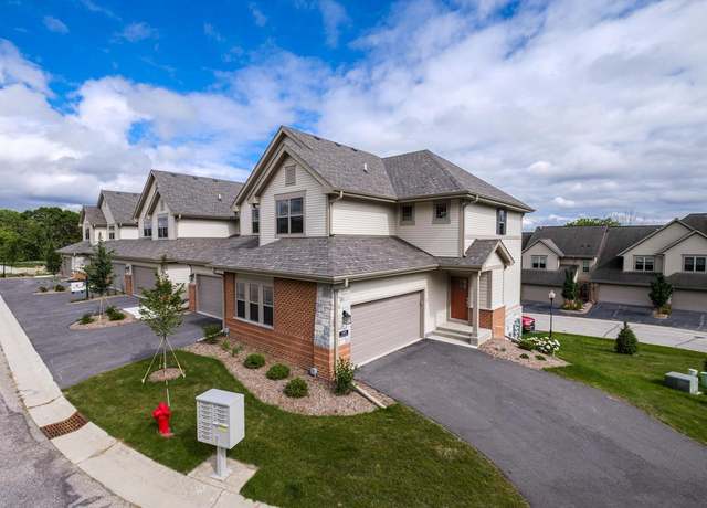 Property at 165 Aerie Cir #106, Brookfield, WI 53045, 2 beds, 2.5 baths