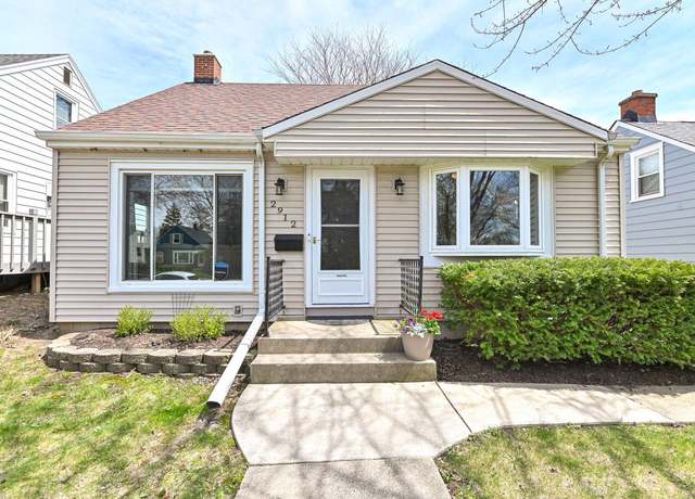 Property at 2912 N 89th St, Milwaukee, WI 53222, 3 beds, 1 bath