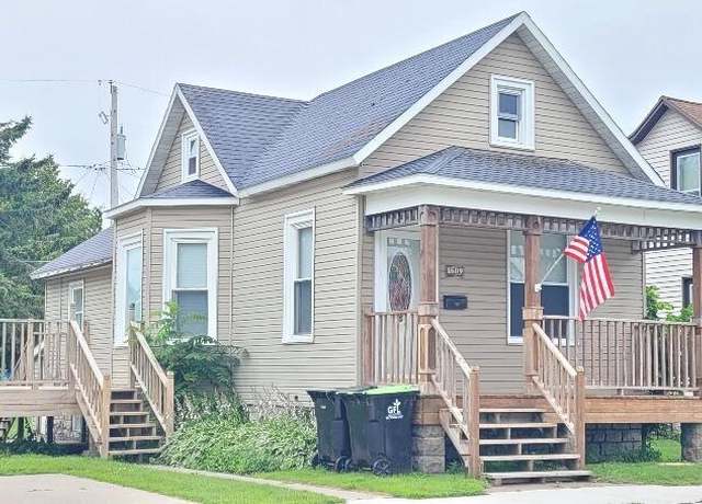 Property at 1609 15th Ave, Menominee, MI 49858, 3 beds, 1 bath