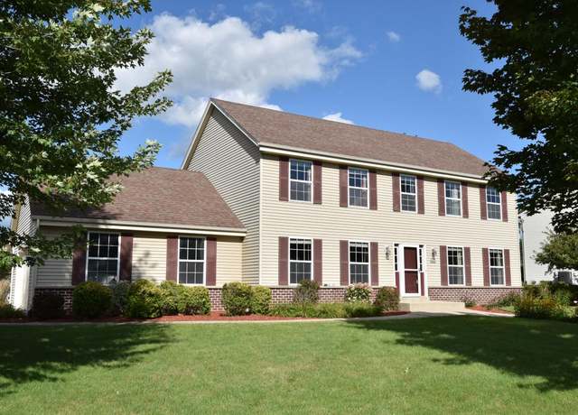 Property at W174N9948 Meadow Creek Ct, Germantown, WI 53022, 4 beds, 2.5 baths